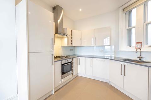 3 bedroom apartment to rent - Campden Hill Road, London, W8