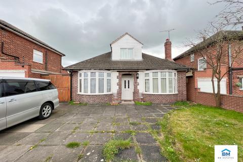 4 bedroom bungalow for sale - Romway Avenue, Leicester, LE5