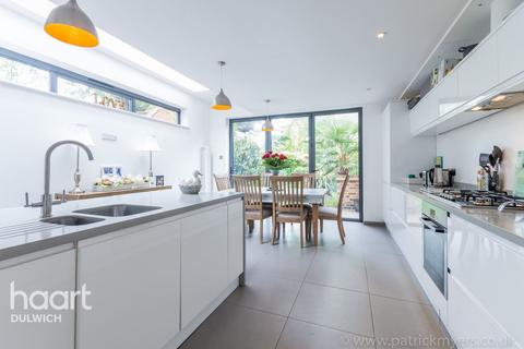 7 Cornflower Terrace, London, SE22 0HH