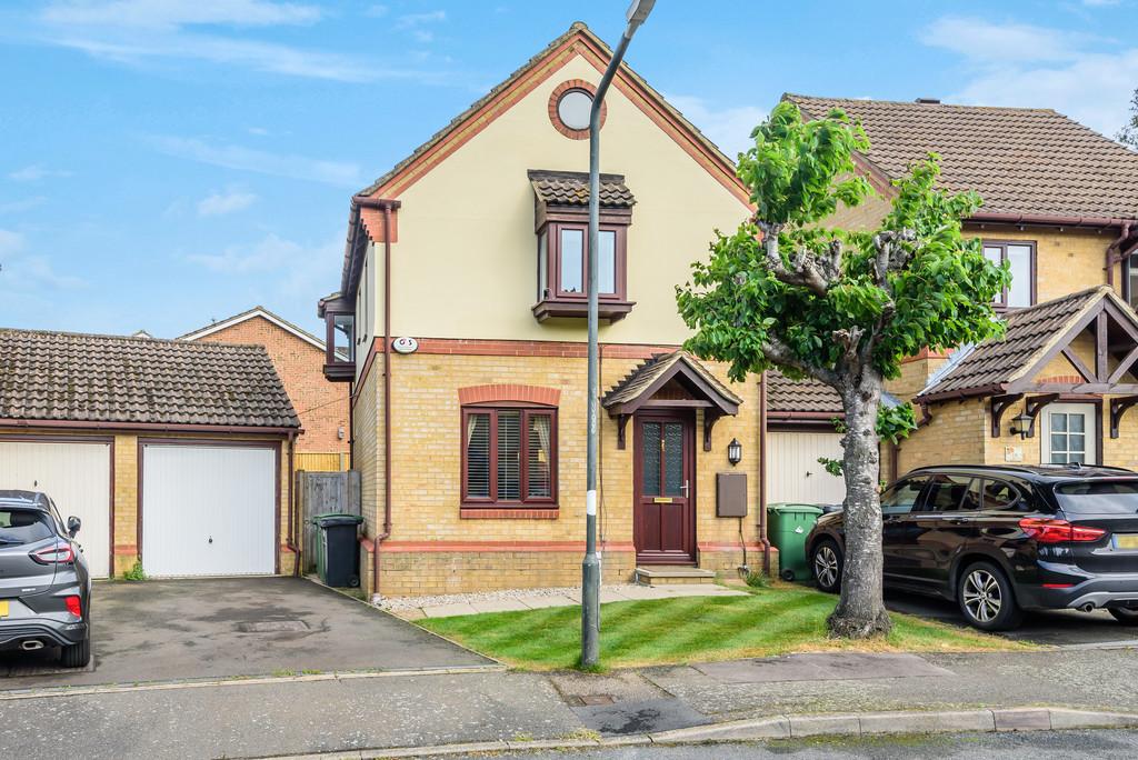 Peverel Drive, Bearsted 3 bed detached house £450,000