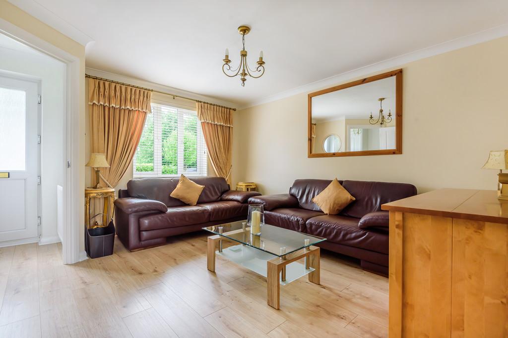 Peverel Drive, Bearsted 3 bed detached house £450,000