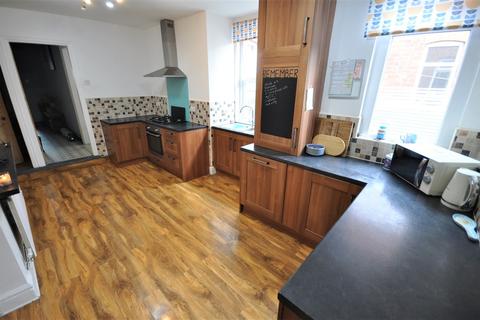 5 North Eastern Road, Thorne, Doncaster, DN8 4AJ