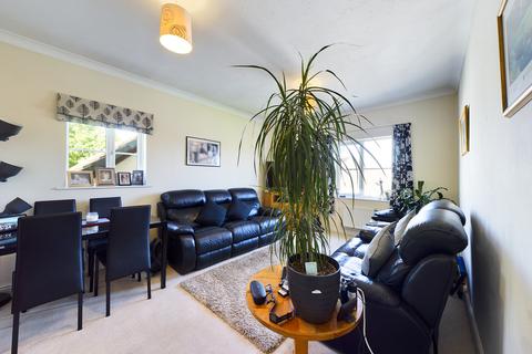 2 bedroom apartment for sale - Triumphal Crescent, Plympton