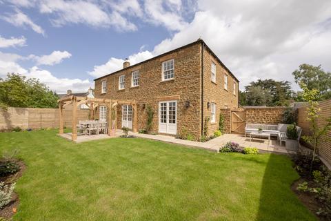 4 bedroom detached house for sale - Mulberry House, Priors Marston