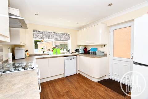 29 Blackberry Way, Lowestoft, NR32 3HF