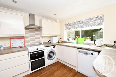 29 Blackberry Way, Lowestoft, NR32 3HF