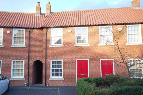 3 bedroom townhouse for sale, Kings Mews, Louth LN11 0HW