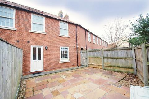 3 bedroom townhouse for sale, Kings Mews, Louth LN11 0HW