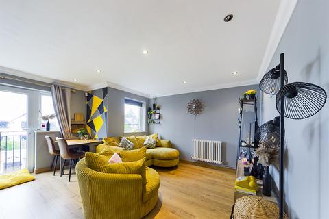 175a The Fairway, Ruislip, HA4 0SN