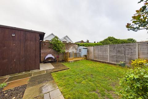 175a The Fairway, Ruislip, HA4 0SN