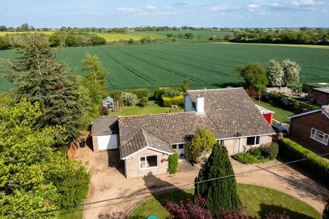 Fairfields Colegate End Road, Pulham Market, Diss, IP21 4XG