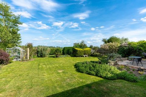 Fairfields Colegate End Road, Pulham Market, Diss, IP21 4XG