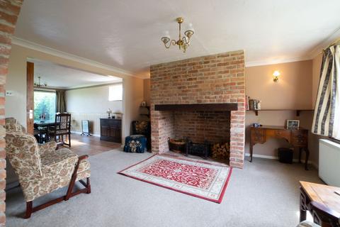 Fairfields Colegate End Road, Pulham Market, Diss, IP21 4XG