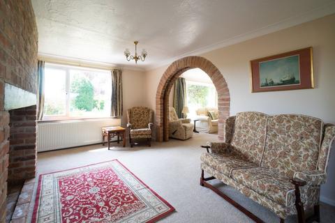 Fairfields Colegate End Road, Pulham Market, Diss, IP21 4XG