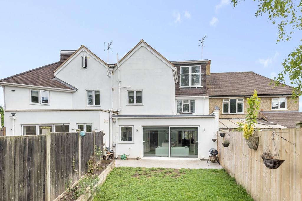 Rendlesham Avenue, Radlett 4 bed semidetached house £785,000