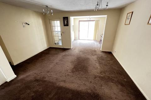 3 bedroom detached house to rent - Priory Close, Sandwell Valley, West Bromwich
