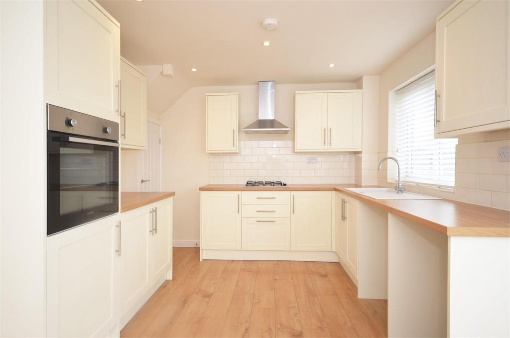 Windmill Lane, Raunds, Northamptonshire 3 bed semidetached house £