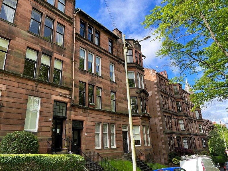 Queensborough Gardens, Glasgow, G12 3 bed apartment £2,100 pcm (£485 pw)