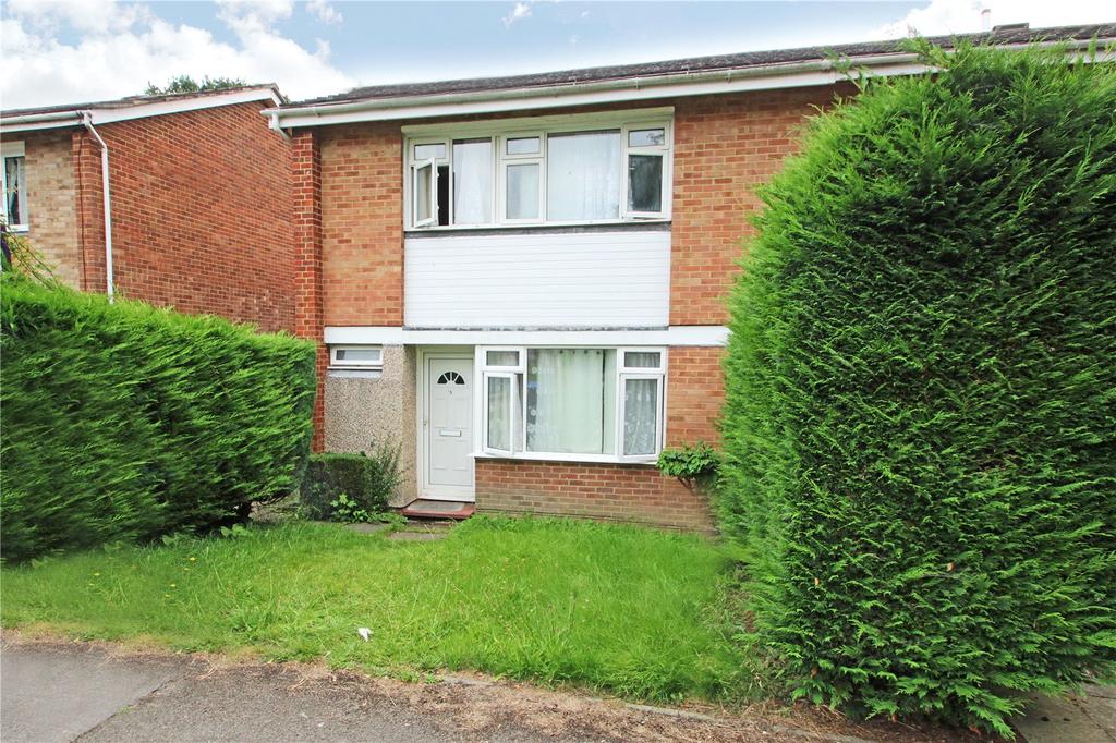 Hazel Close, Englefield Green... 5 bed semidetached house £385,000