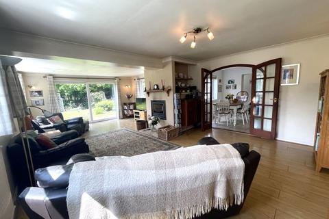 4 bedroom detached house for sale - Hazelwood Close, Alcester