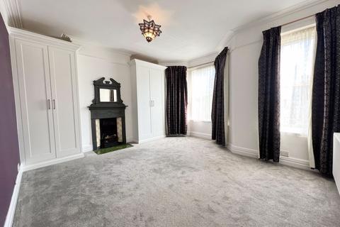 15 Amesbury Road, Cardiff, CF23 5DW