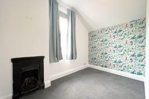15 Amesbury Road, Cardiff, CF23 5DW