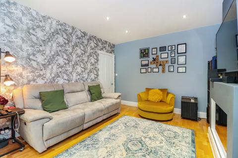 3 bedroom maisonette for sale - Monmouth Road, Watford, Herts, WD17