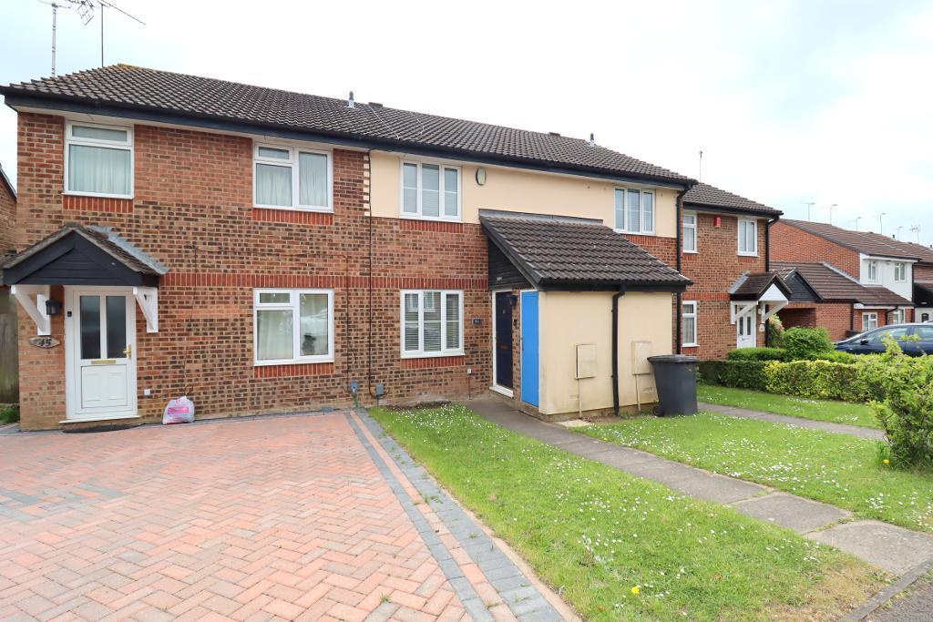 Spayne Close, Barton Hills, Luton, Bedfordshire, LU3 4BA 2 bed terraced