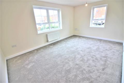 3 bedroom terraced house to rent - Rainworth Drive, Southport, PR8