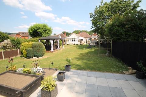 3 bedroom detached bungalow for sale, Queen Street, Gomshall