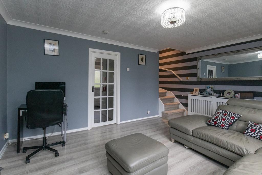 Bonnyton Drive, Eaglesham, Glasgow, G76 3 bed terraced house for sale