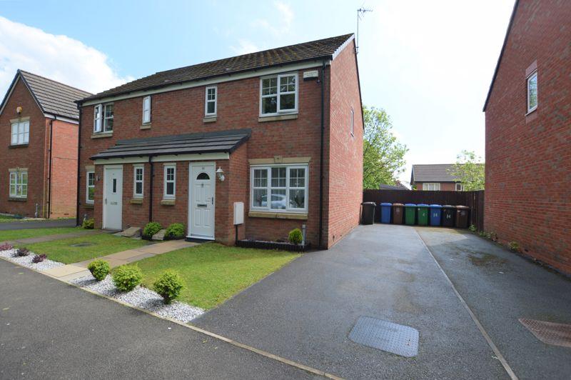 Joseph Lister Drive, Wardle OL12 9PT 3 bed semidetached house for sale