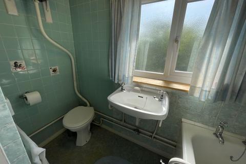 246 Romford Road, Aveley, South Ockendon, RM15 4PH