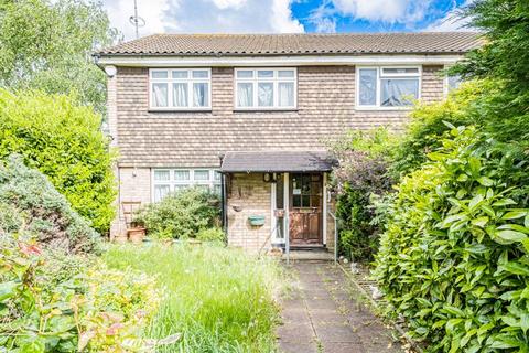 6 Allerford Court, Harrow, HA2 6AW