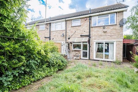 6 Allerford Court, Harrow, HA2 6AW