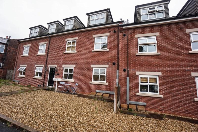 Purlbrook Court, Horwich 2 bed apartment £625 pcm (£144 pw)
