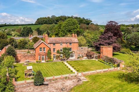 8 bedroom country house for sale - BODENHAM
