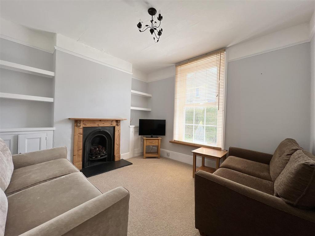 Penn Lane, Brixham, Devon 2 bed semidetached house £950 pcm (£219 pw)