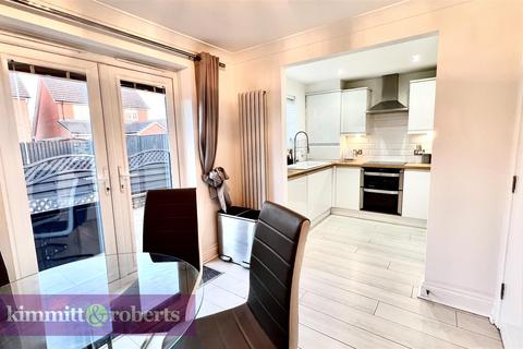 12 Beadnell Drive, Seaham, SR7 7WG