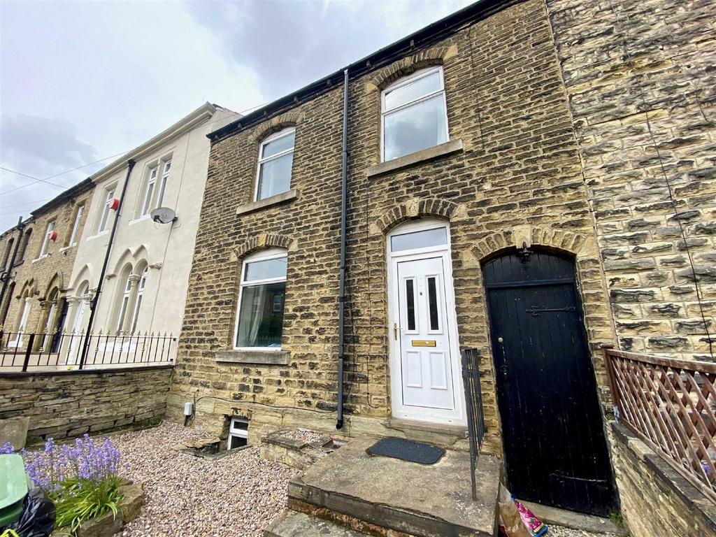 Brook Street, Moldgreen 3 bed terraced house £115,000