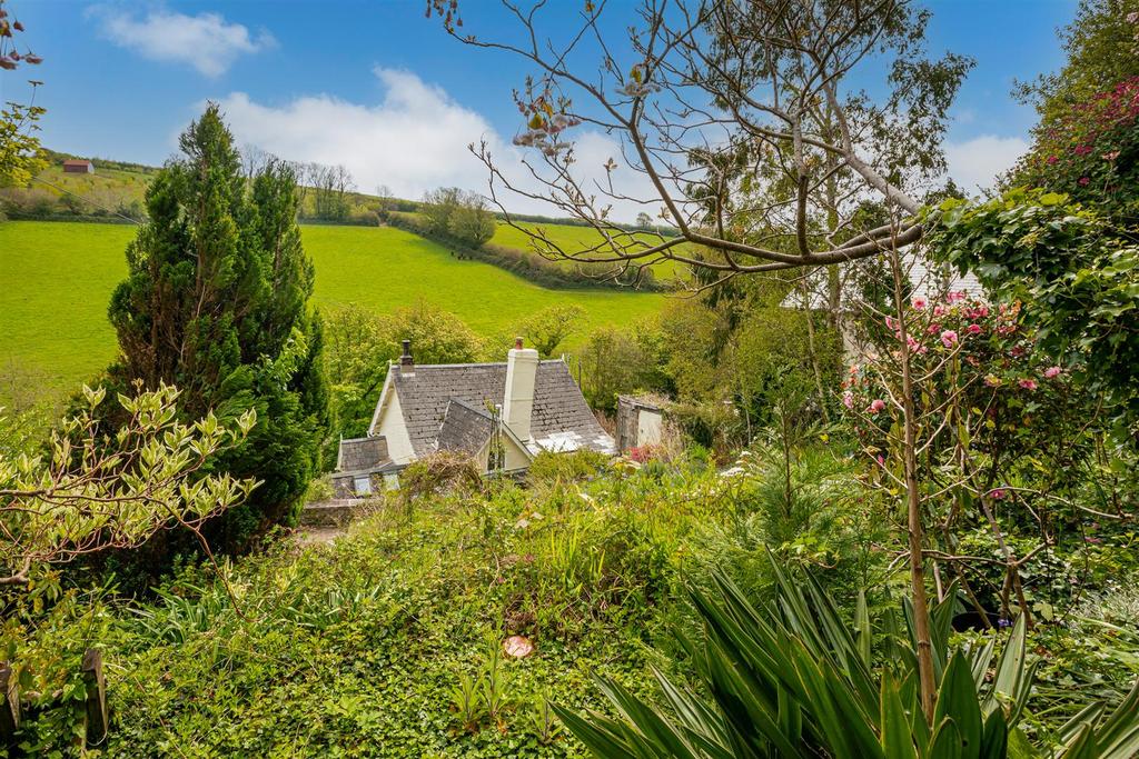 A 12 - Gothic Cottage Dartmouth - 220428.jpg