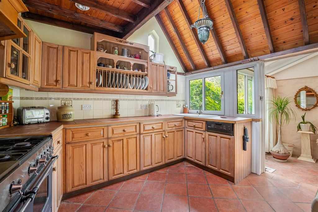 A 13 - Gothic Cottage Dartmouth - 220428.jpg