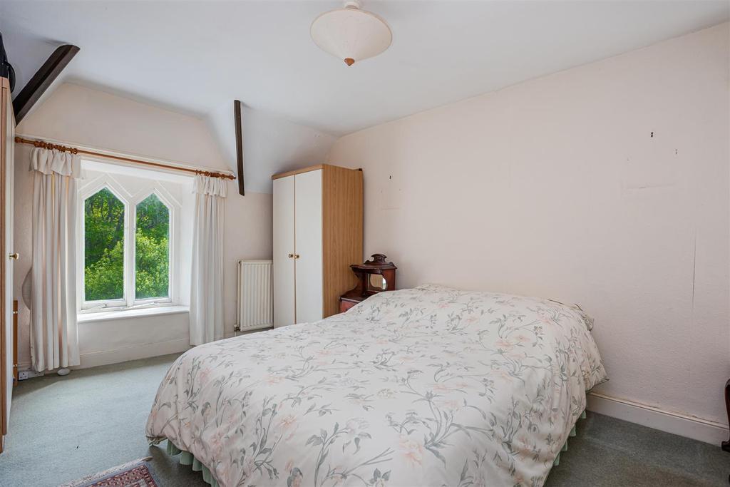 A 19 - Gothic Cottage Dartmouth - 220428.jpg