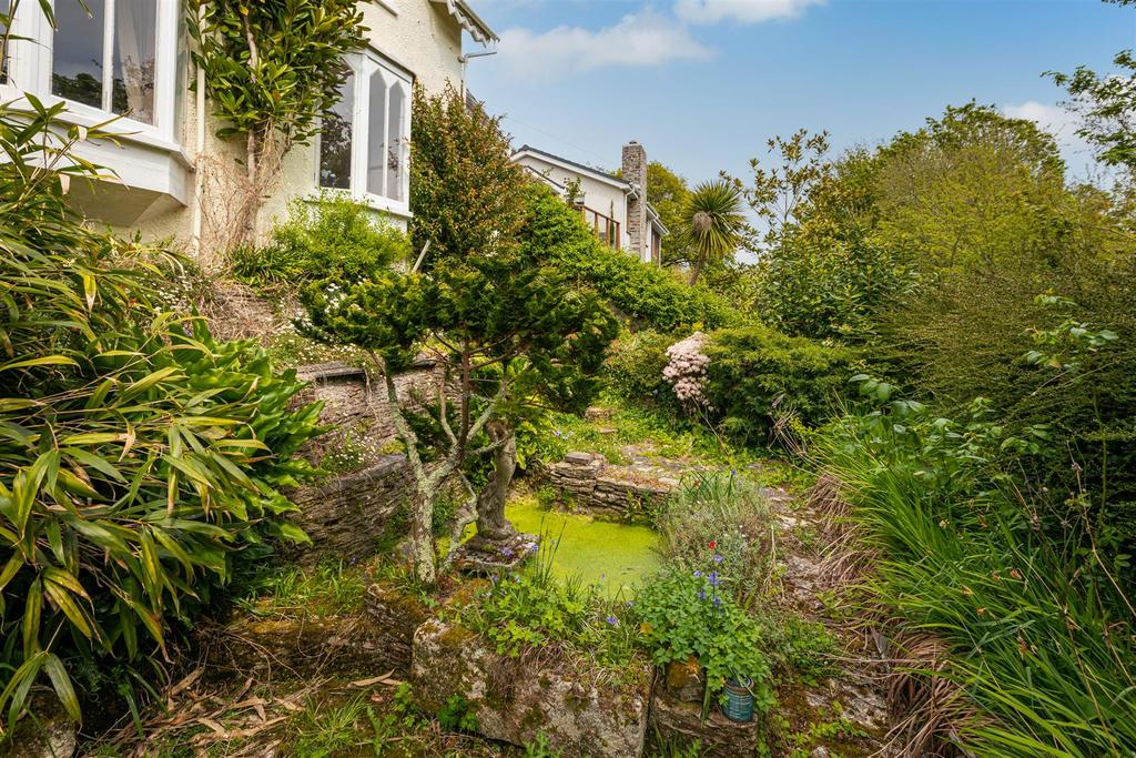A 7 - Gothic Cottage Dartmouth - 220428.jpg