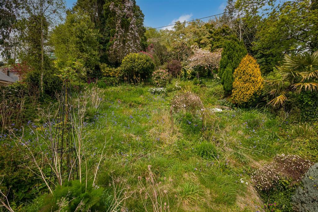 A 9 - Gothic Cottage Dartmouth - 220428.jpg