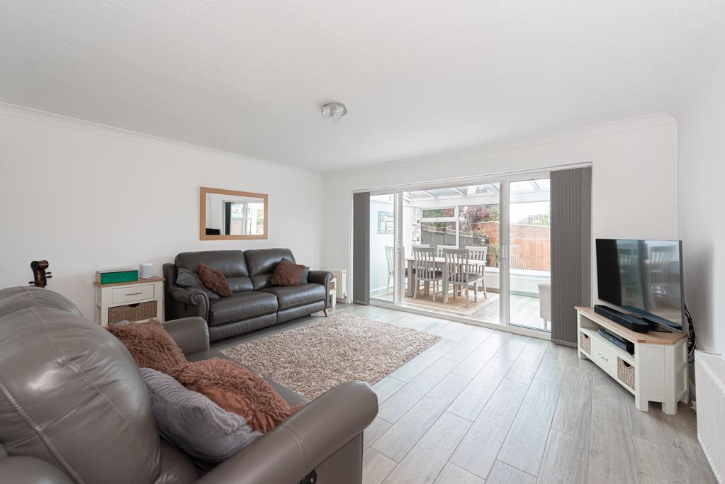 Cardinal Close, Worcester Park 4 bed semidetached house £635,000