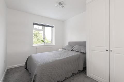 29 Cardinal Close, Worcester Park, KT4 7EH