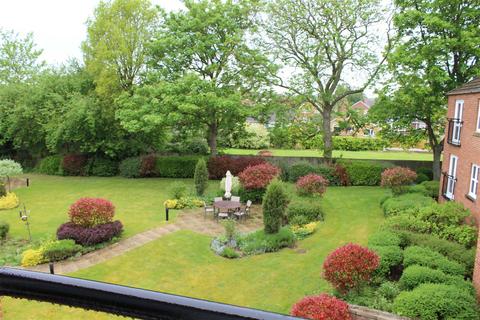 1 bedroom flat for sale, Ingle Court, Market Weighton, York