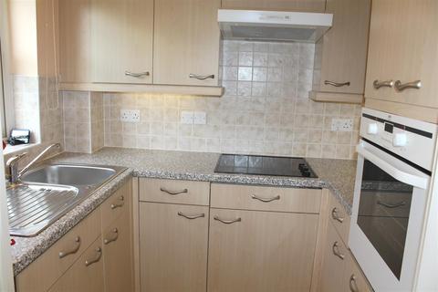 1 bedroom flat for sale, Ingle Court, Market Weighton, York