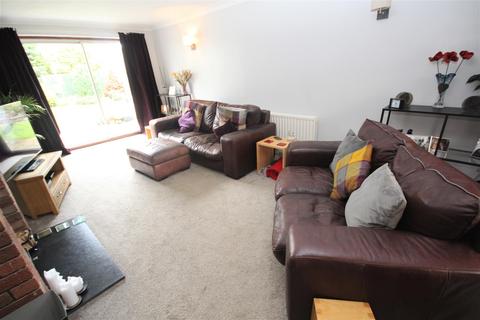 5 bedroom detached house for sale - Staines Close, Nuneaton